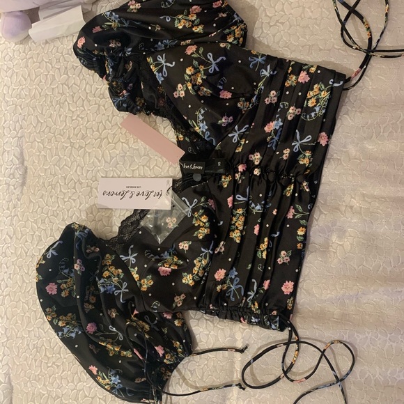 Top - Picture 3 of 7